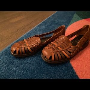 vintage wicker flats